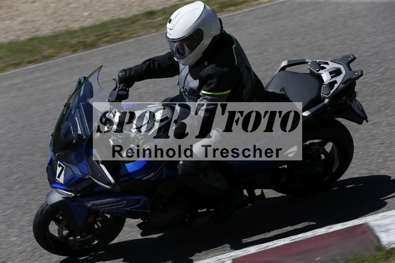 /15 22.05.2026  Plüss Moto Sport  Discover the Bike ADR /Gruppe gruen - Bike 1/67